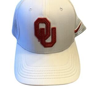 OU University of Oklahoma Nike White and Red Baseball Cap One Size